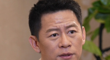 床上妖物的她